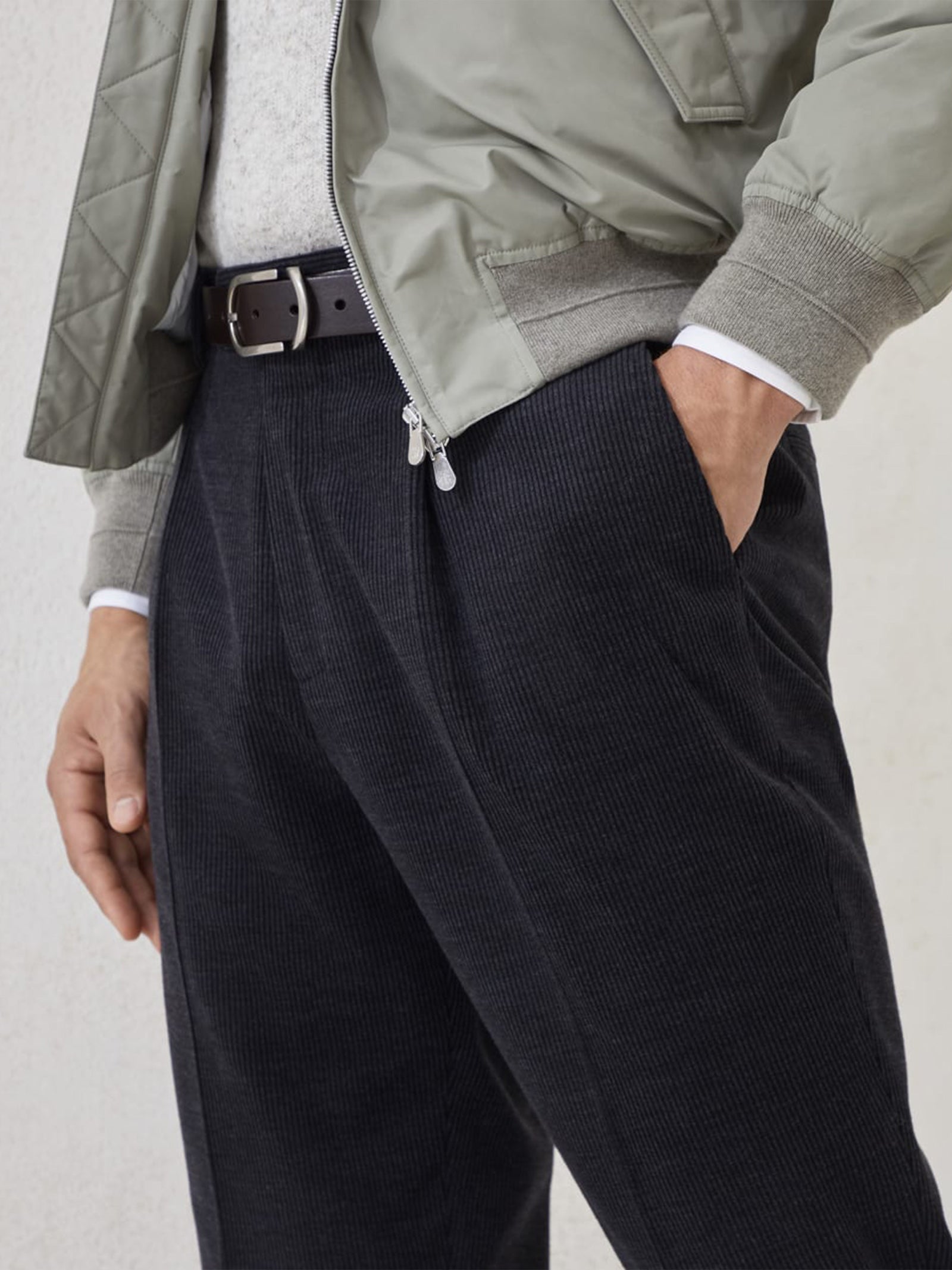 Pantalone in velluto a coste MV415L00H C006 BRUNELLO CUCINELLI 
