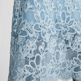 Abito ricami in pizzo