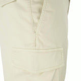Pantaloni con tasche laterali